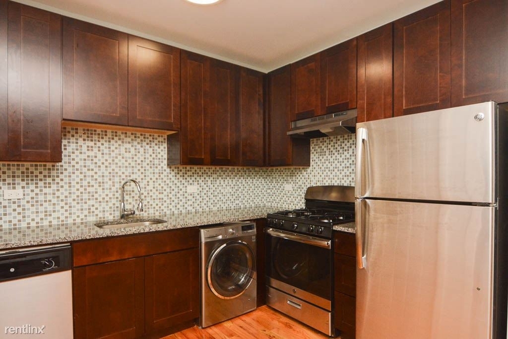 545 Chestnut, Unit 201 - Photo 2