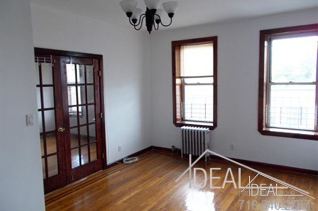 814 44th Street - Photo 1