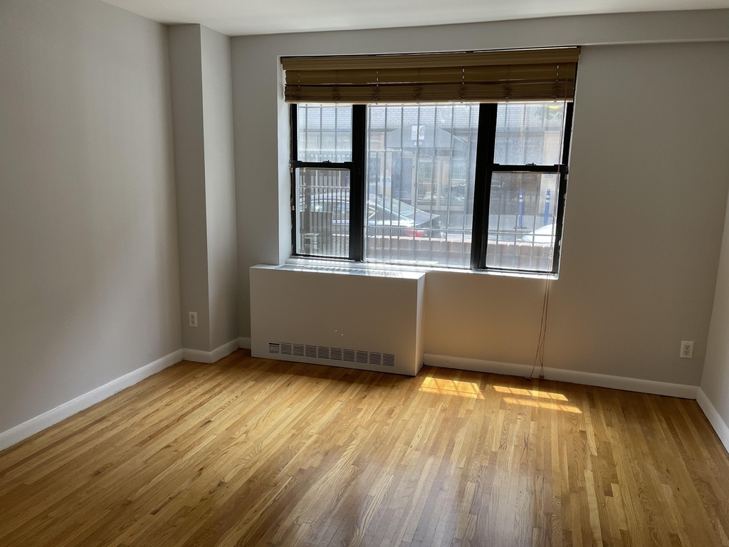 421 East 76th Street - Photo 1