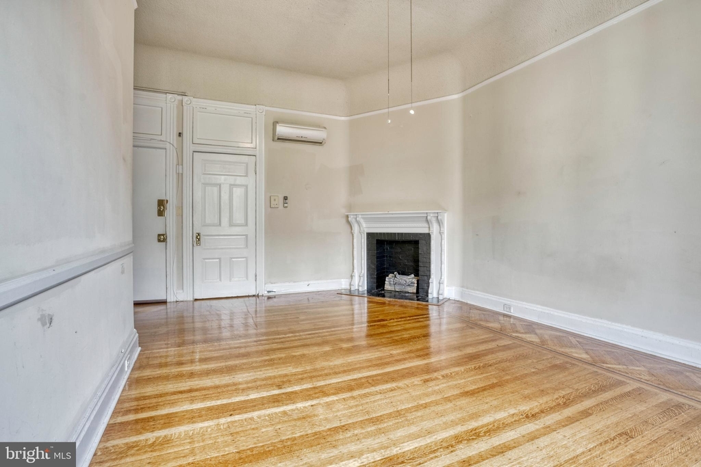 1208 N Calvert Street - Photo 6