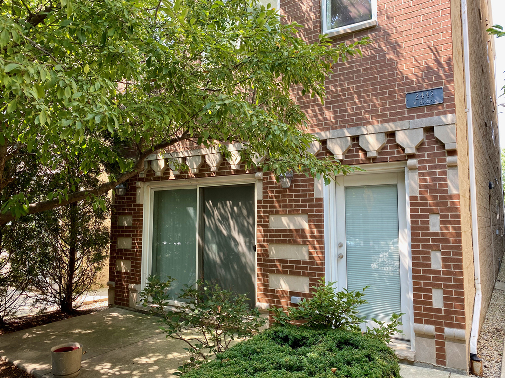 2442 West Harrison Street - Photo 0