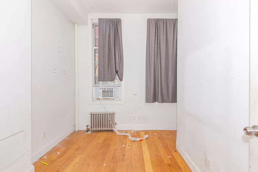 291 Wyckoff Avenue - Photo 6