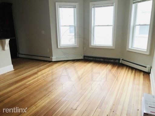 1061 Massachusetts Avenue - Photo 3