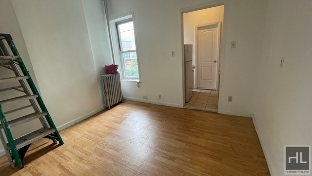 183 4 Avenue - Photo 3