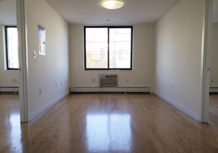 924 Metropolitan Avenue - Photo 1