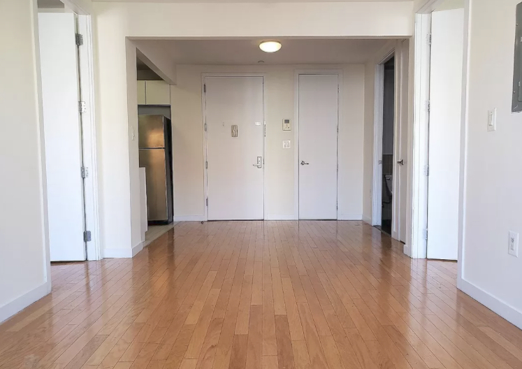 924 Metropolitan Avenue - Photo 3