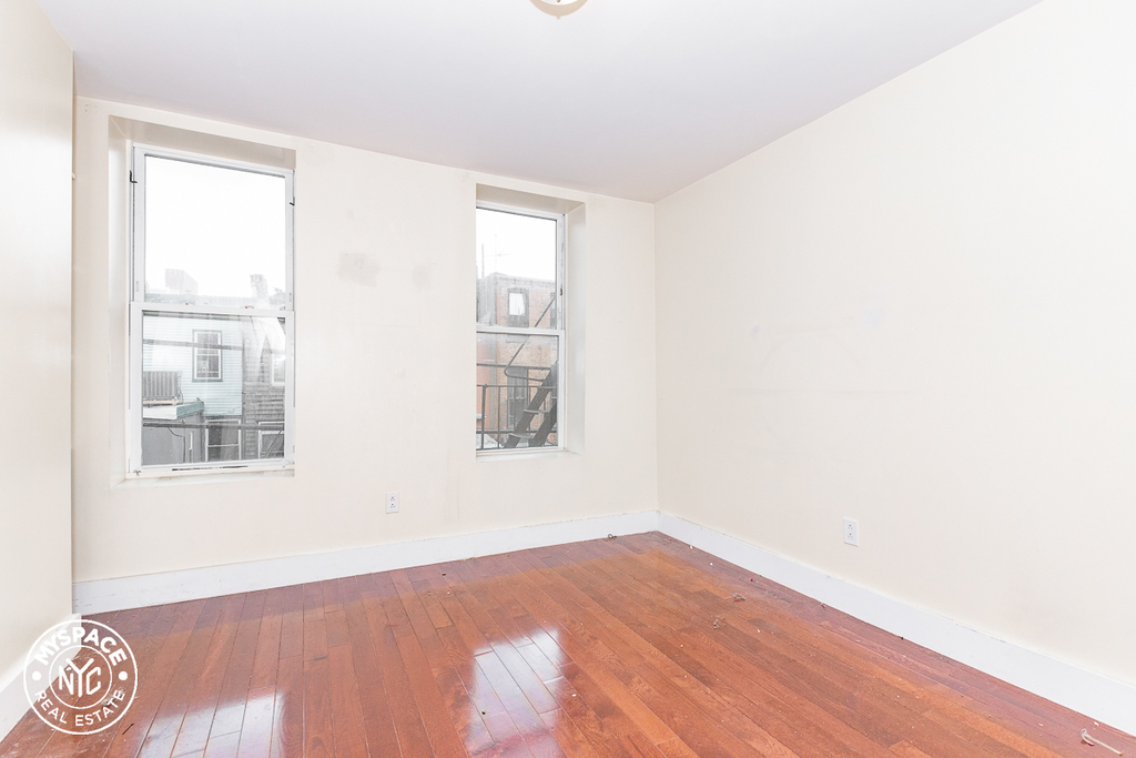 1050 Lafayette Avenue - Photo 7