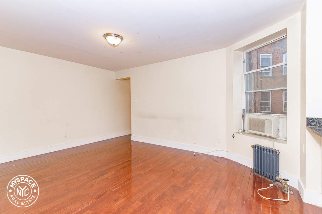 1050 Lafayette Avenue - Photo 4