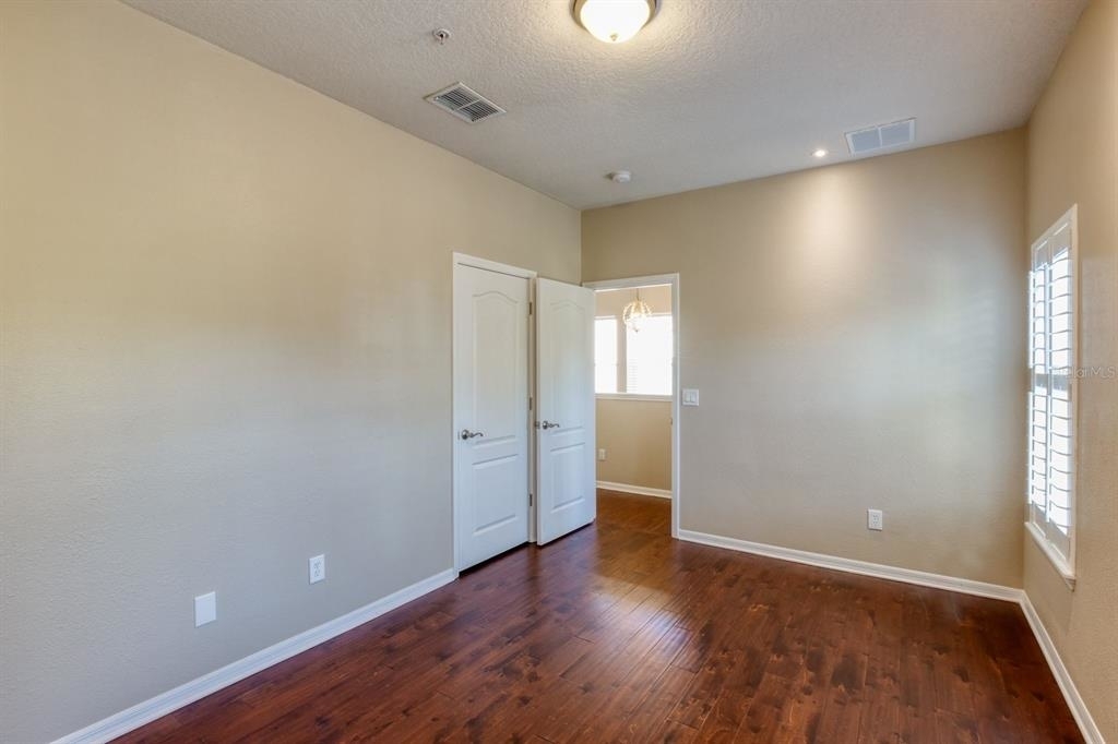 3074 Stanfield Avenue - Photo 17