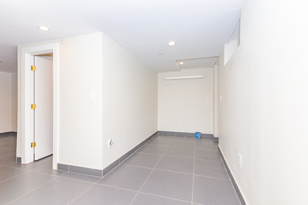 162 Stuyvesant Avenue - Photo 8