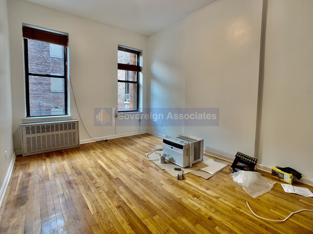 930 Amsterdam Avenue - Photo 9