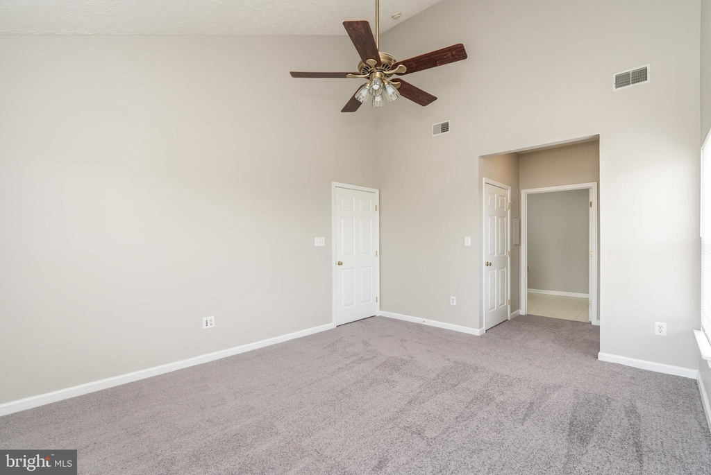 2404 Chestnut Terrace Court - Photo 17