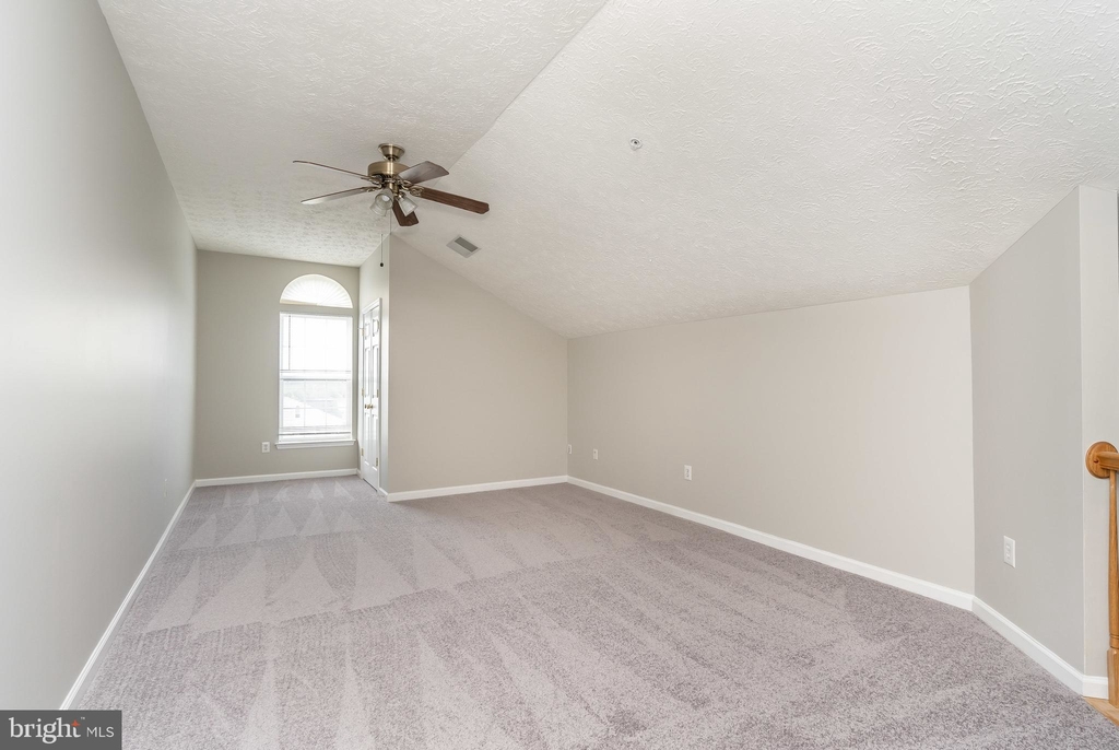 2404 Chestnut Terrace Court - Photo 12