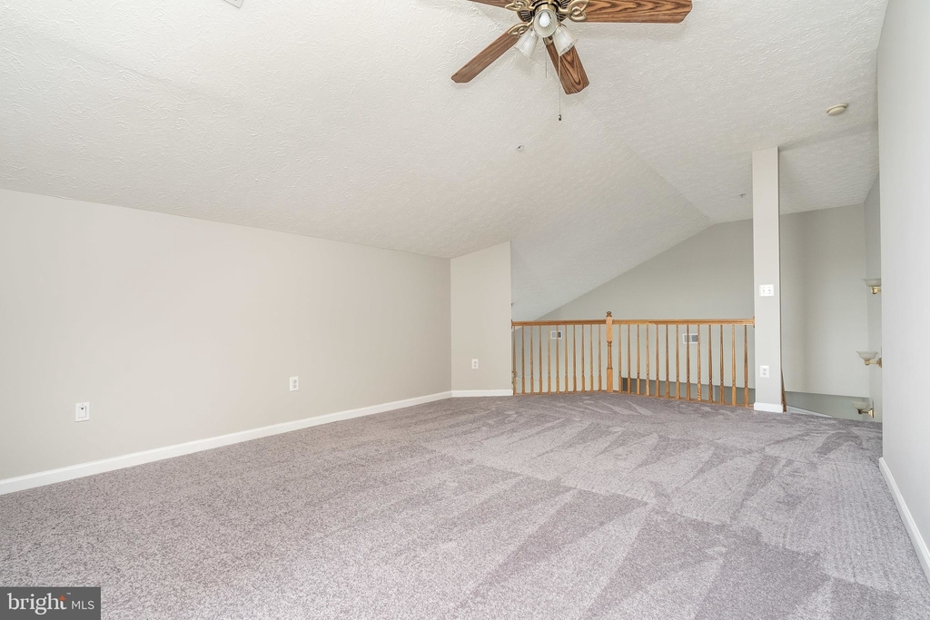 2404 Chestnut Terrace Court - Photo 14