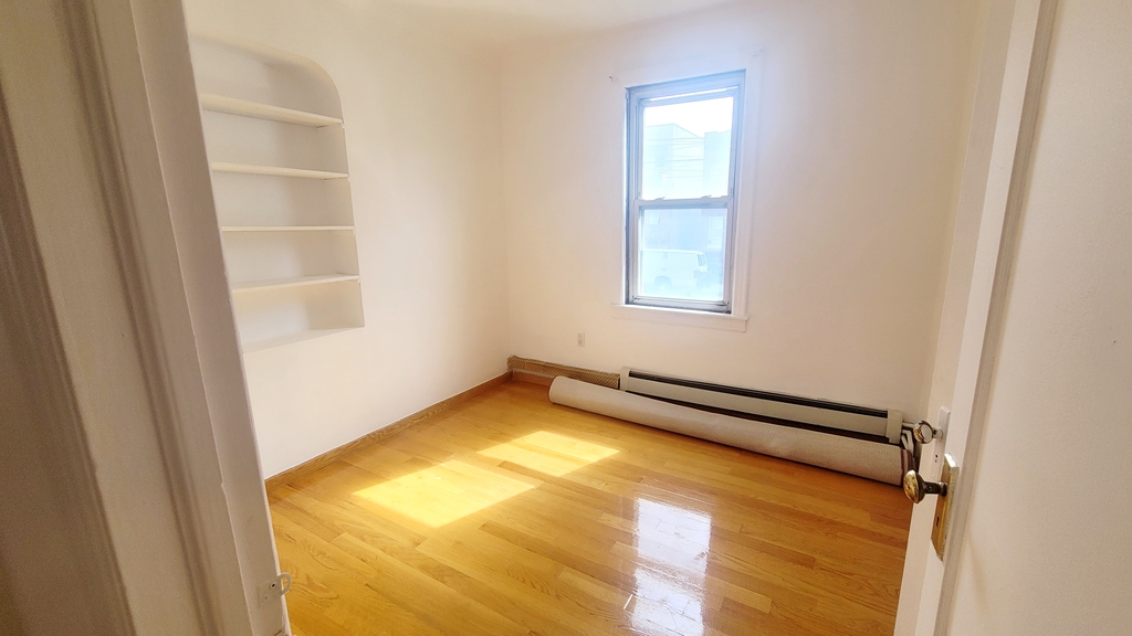 1583 Bay Ridge Parkway - Photo 9