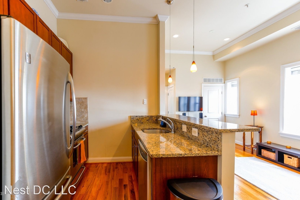 739 Newton Pl Nw Unit 305 - Photo 8