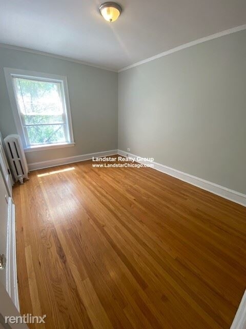 1542 W Albion Ave - Photo 2