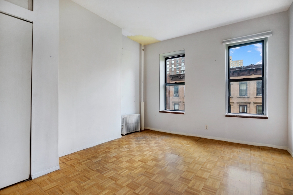 325 East 89th Street - Photo 8