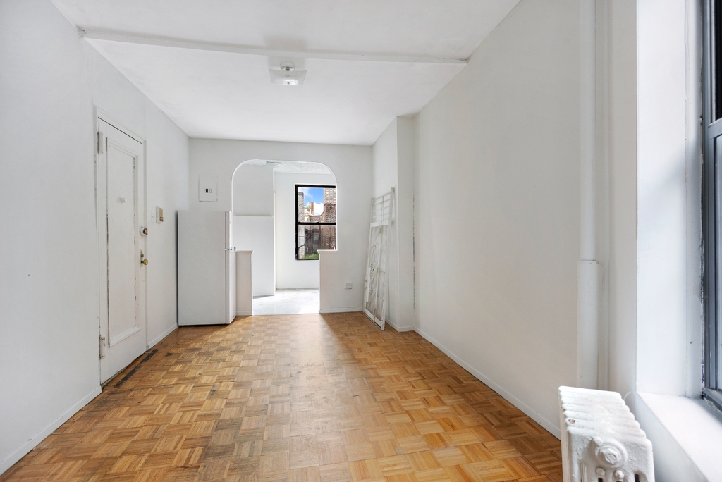 325 East 89th Street - Photo 0