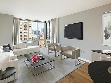 260 West 54th Street - Photo 2