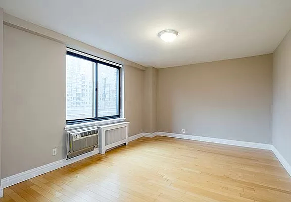 792 Columbus Avenue - Photo 4