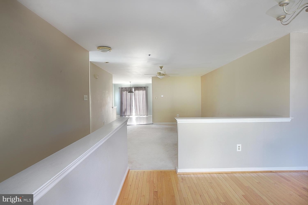 535 Williamsburg Way - Photo 11