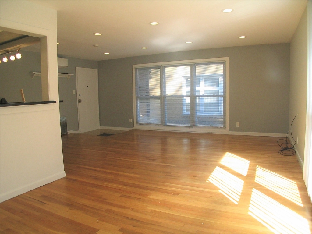 1205 North Harlem Avenue - Photo 4