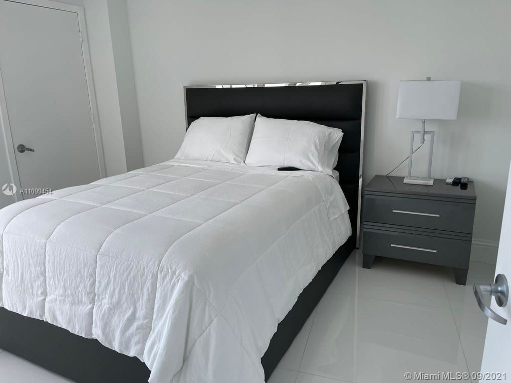 18201 Collins Ave - Photo 7