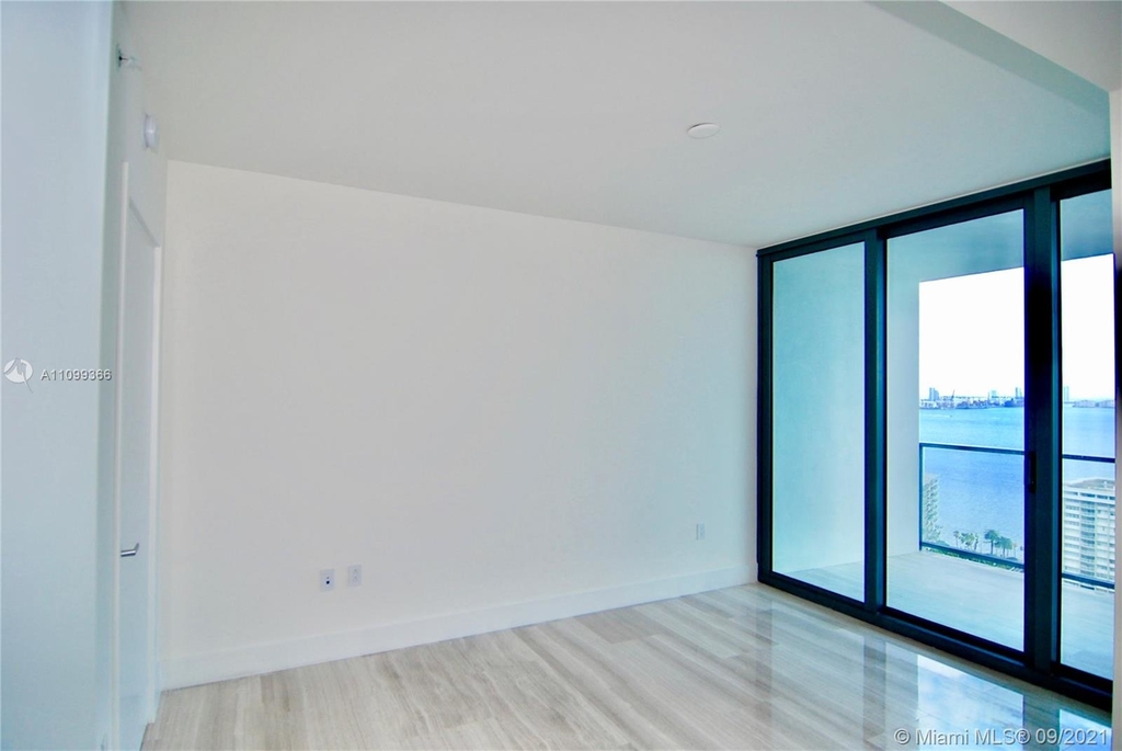 1451 Brickell Ave - Photo 9