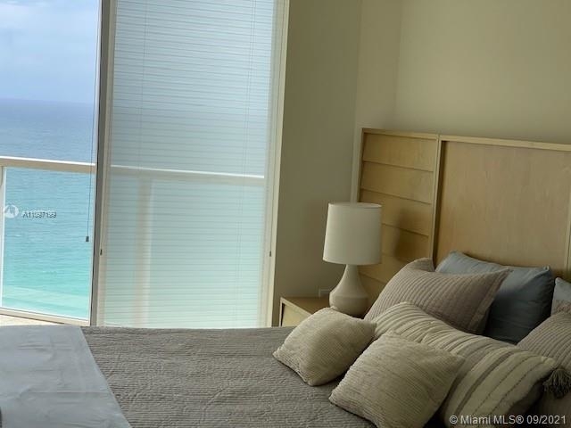16699 Collins Ave - Photo 14