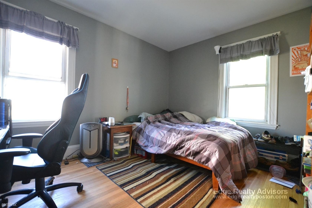 63 Surrey St - Photo 7