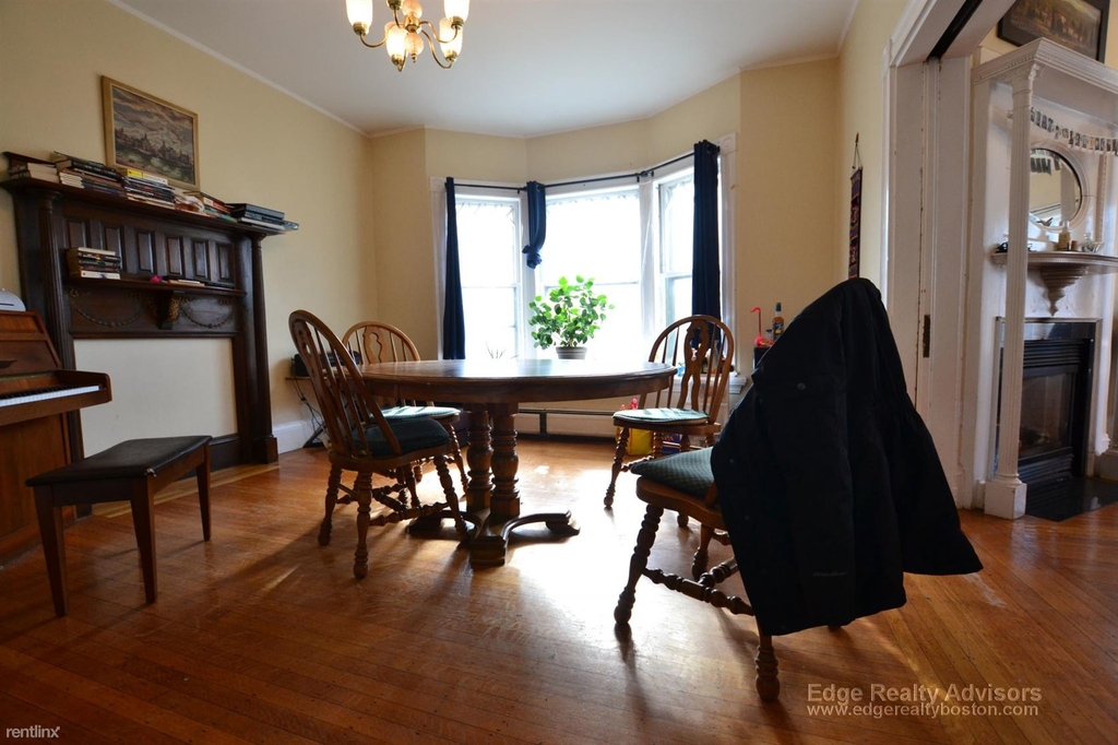 77 Bennett St - Photo 4