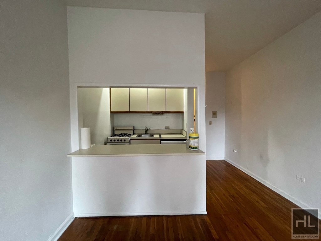 448 East 84 Street - Photo 2