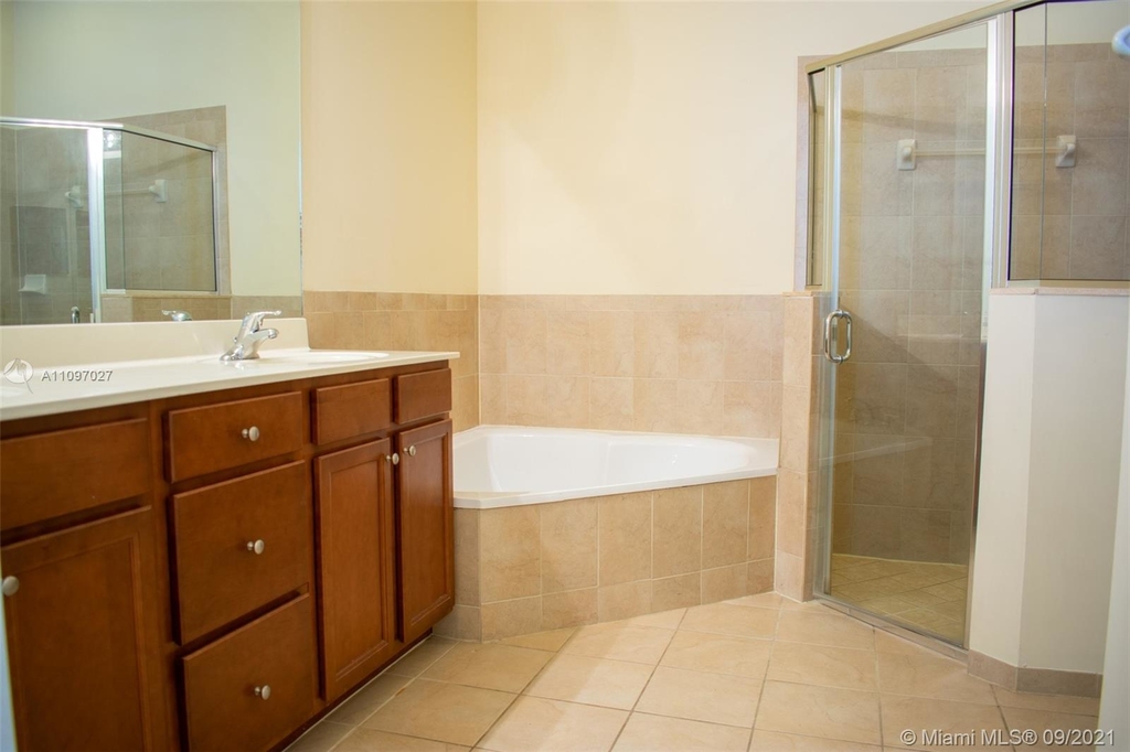 9109 Sw 171st Ct - Photo 17