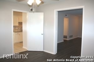 8915 Datapoint Dr - Photo 10