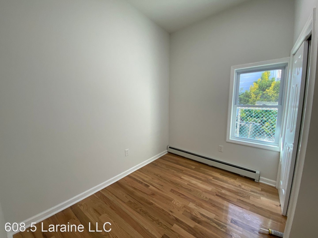 608.5 Laraince Ave. - Photo 4