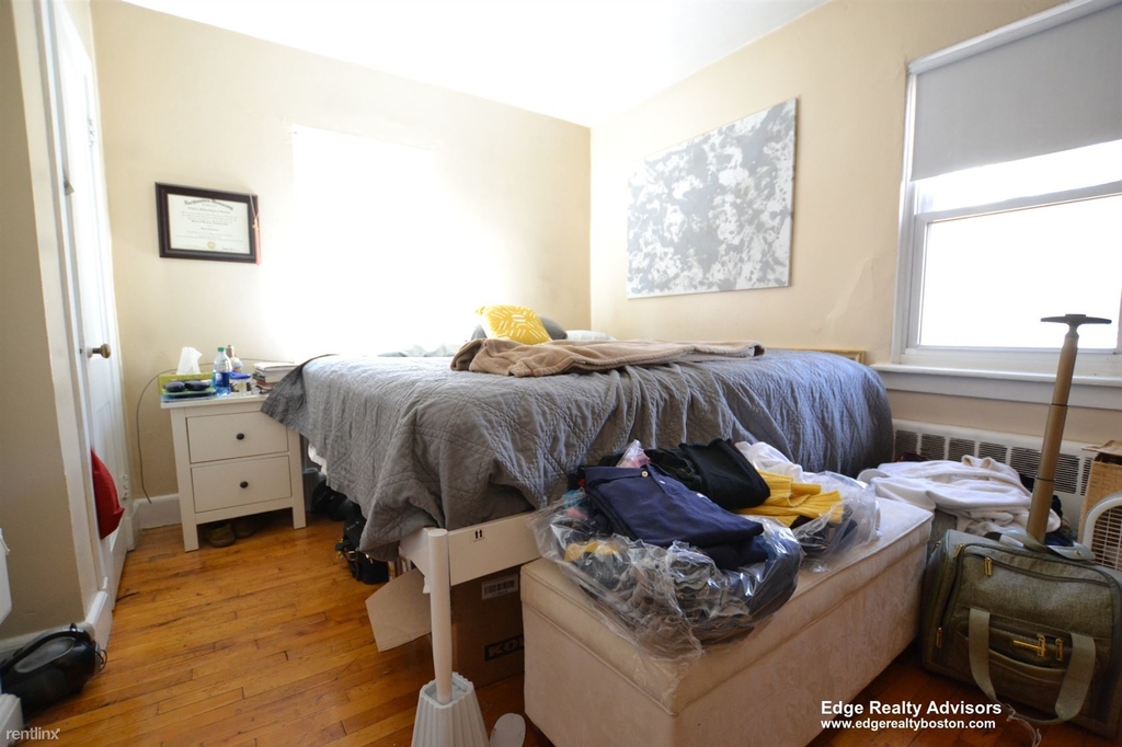 18 Beechcroft St Apt 1 - Photo 4