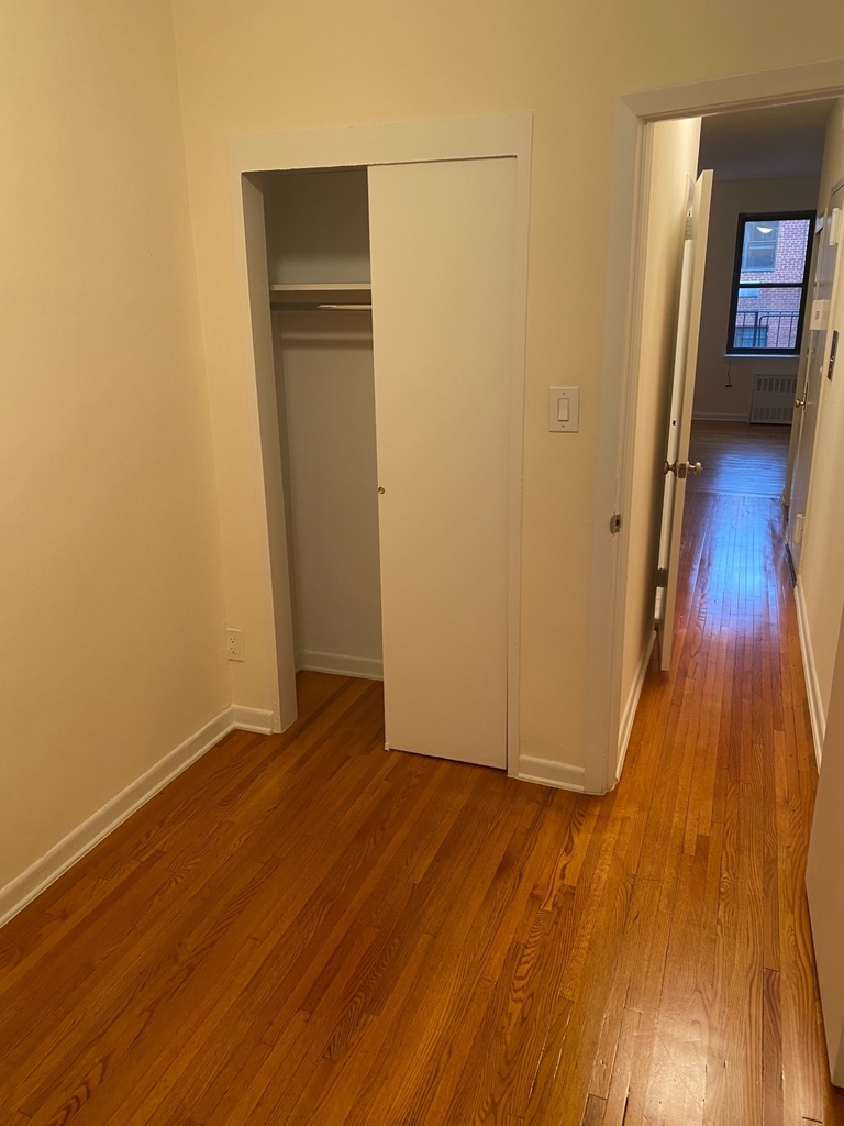 410 East 82nd Street - Photo 6