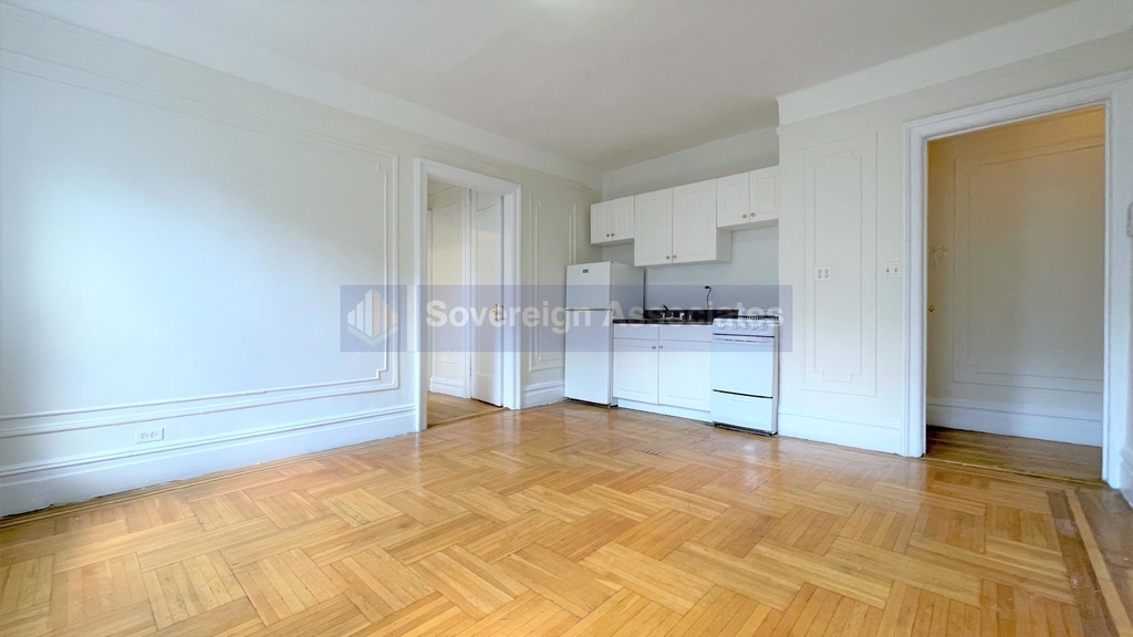 15 Magaw Place - Photo 1