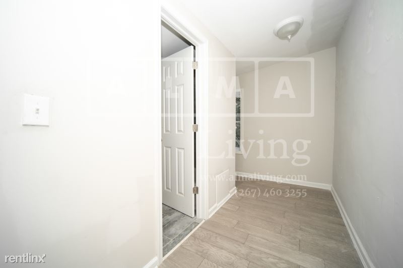 1221 W Somerset St - Photo 11