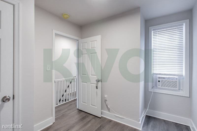 3314 E Street - Photo 1