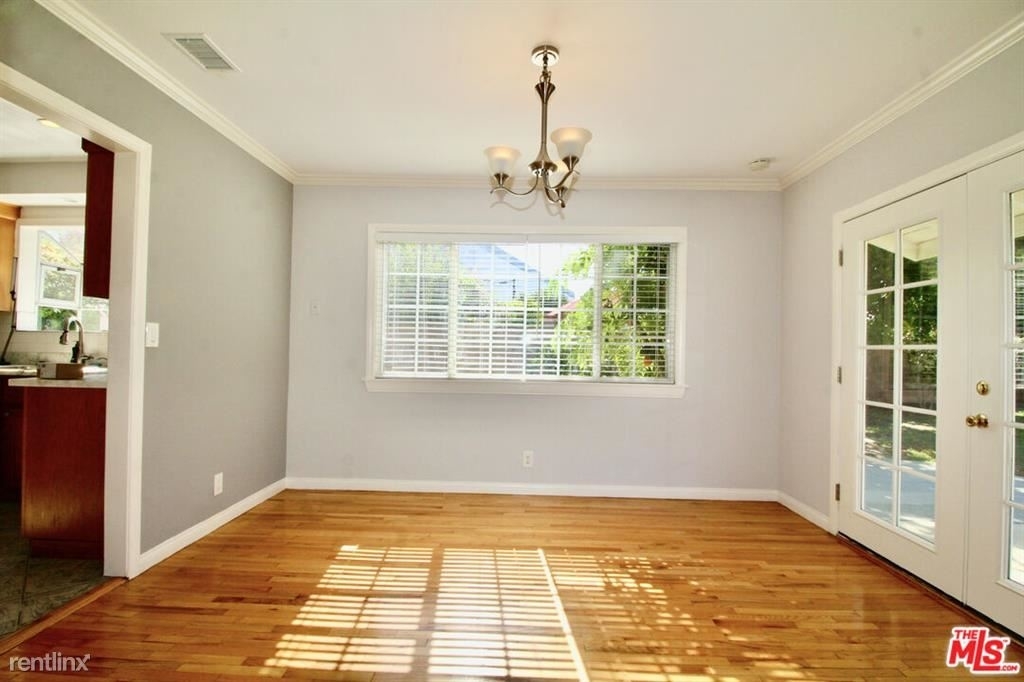 14431 Cohasset St - Photo 2