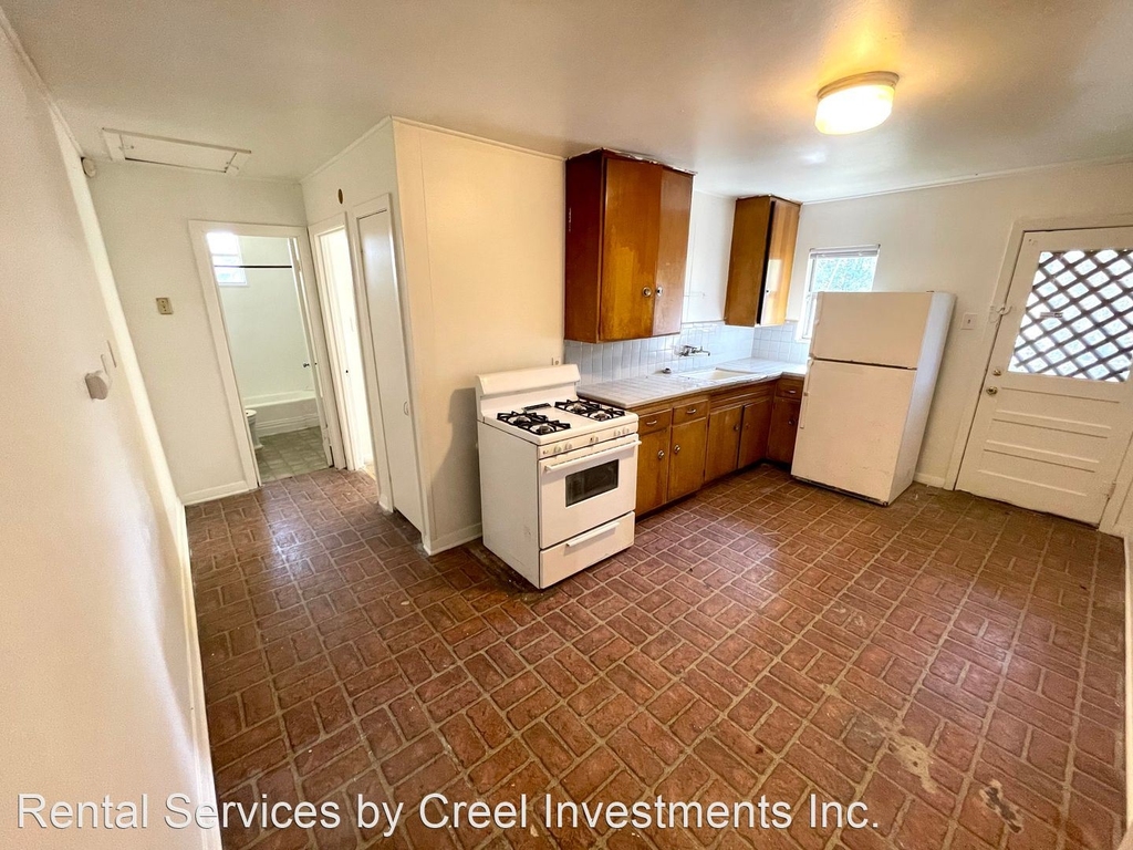 980 Oakland Street - Photo 3