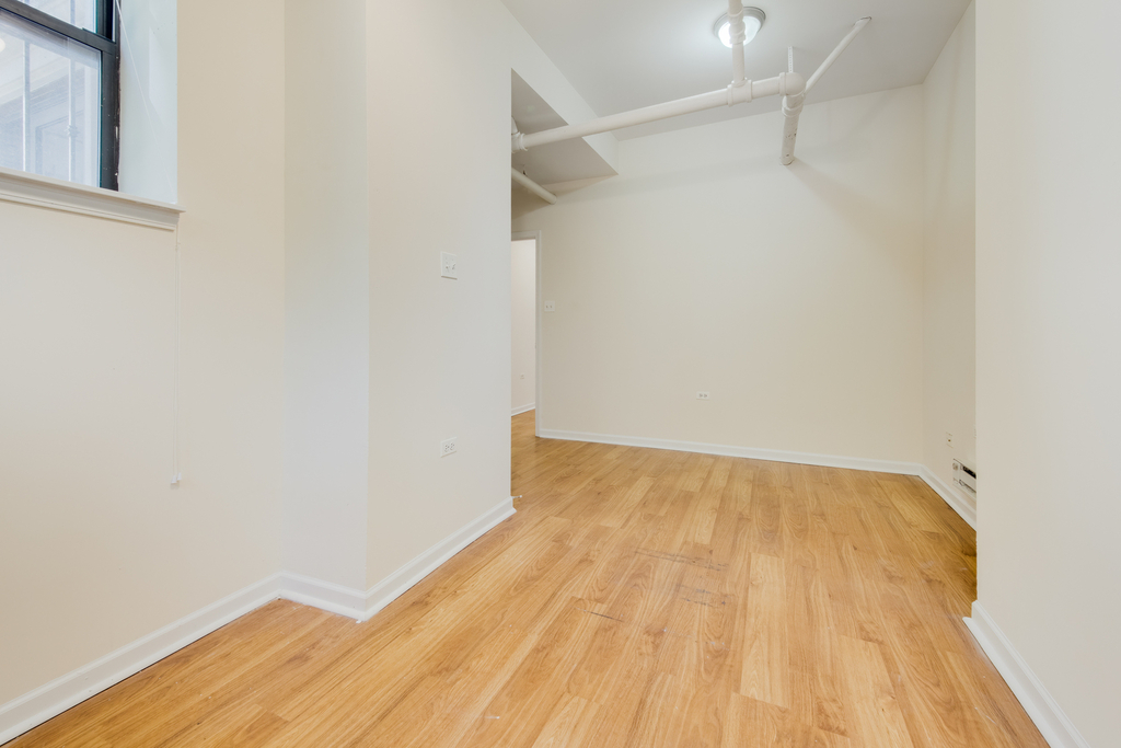 5433 South University Avenue - Photo 8