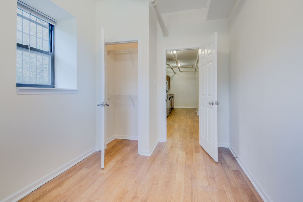 5433 South University Avenue - Photo 12