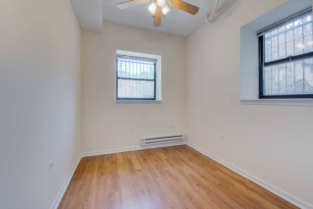 5433 South University Avenue - Photo 11