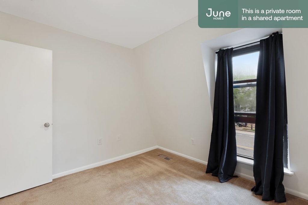 1242 11th Street North West - Photo 1