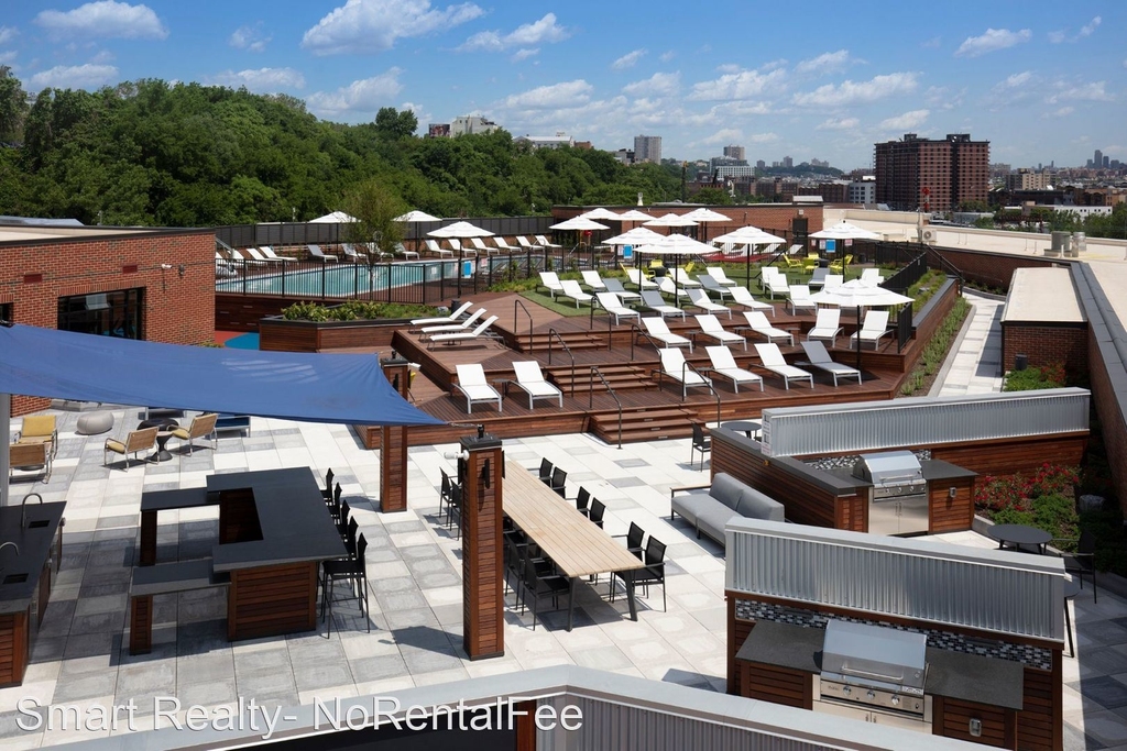 115 Hoboken Avenue - Photo 14