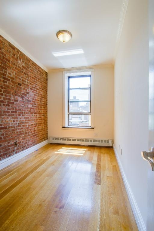 219 East 28th Street - Photo 3