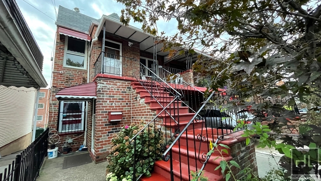 647 East 85 Street - Photo 16